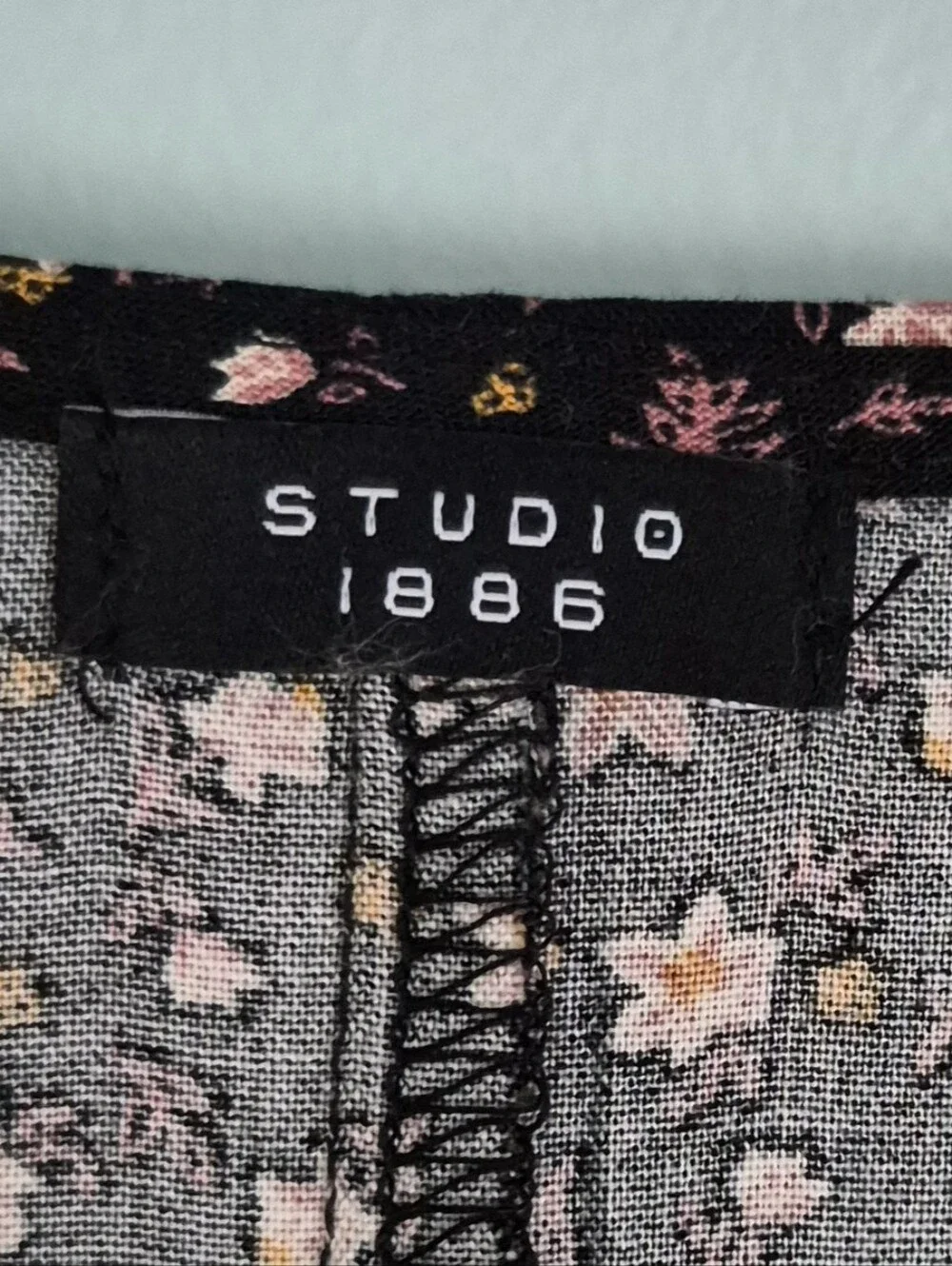 Avon Studio 1886 studio midi